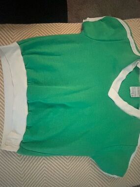 jcpenney Green Short Sleeve Top with White Trim